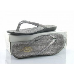 Śliczne wygodne japonki srebrne