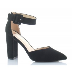 Czółenka zamszowe na słupku...