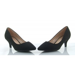 Czółenka zamszowe na niskiej szpilce 5,5 cm. szpic czarne