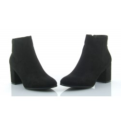 Botki zamszowe na słupku 7 cm. czarne