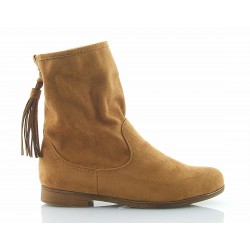 Botki zamszowe na płaskim obcasie wsuwane camel