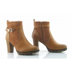 Botki damskie na słupku 8 cm. ocieplane camel