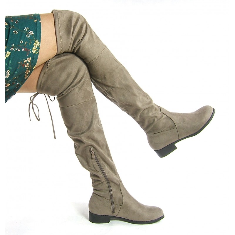 Kozaki za kolano na płaskim obcasie zamszowe khaki