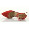 Czółenka zamszowe na słupku 8 cm. pasek czerwone