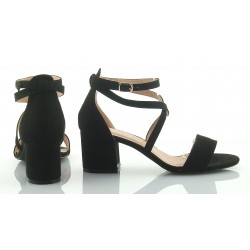 Sandały zamszowe na słupku 5,5 cm. czarne