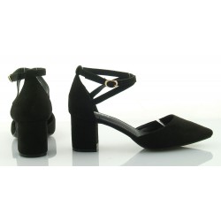 Czółenka zamszowe na słupku 6 cm. pasek czarne