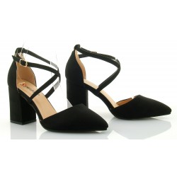 Czółenka zamszowe na słupku 8 cm. pasek czarne