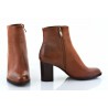 Botki damskie na słupku 7,5 cm. camel