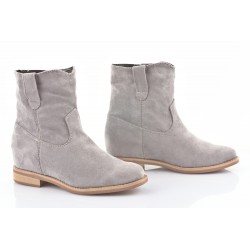 Botki zamszowe na obcasie i koturnie szare