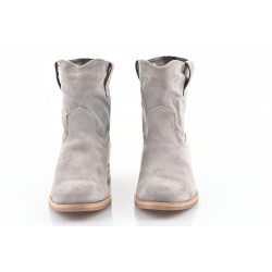 Botki zamszowe na obcasie i koturnie szare