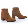 Botki zamszowe na słupku 7 cm. szpic camel