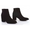 Botki zamszowe na słupku 7 cm. szpic czarne