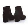 Botki zamszowe na słupku 7 cm. szpic czarne