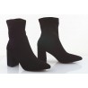 Botki zamszowe stretch na słupku 7,5 cm. szpic czarne