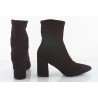 Botki zamszowe stretch na słupku 7,5 cm. szpic czarne