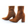 Botki zamszowe stretch na słupku 7,5 cm. szpic camel