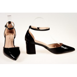 Czółenka sandały na słupku 6 cm. lakierowane pasek czarne