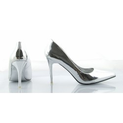 Czółenka na szpilce 9 cm. lakierowane srebrne