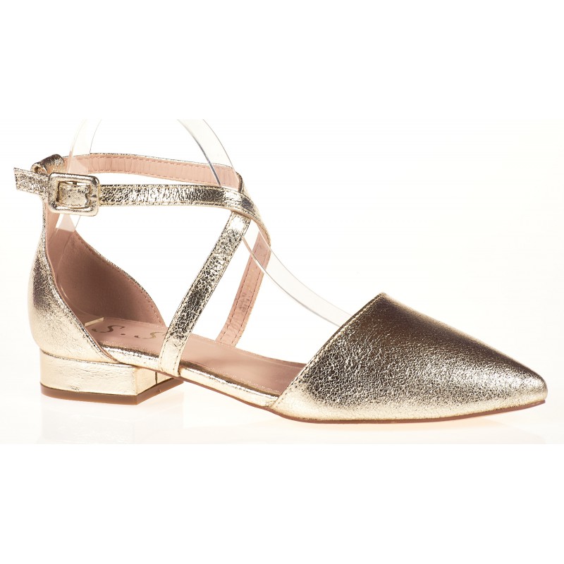 Czółenka na niskim obcasie pasek złote