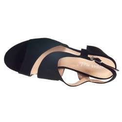 Sandały zamszowe na obcasie słupku 8 cm. czarne