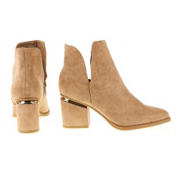 Botki zamszowe na słupku 7 cm. szpic khaki