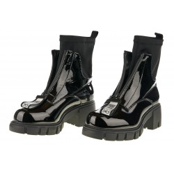 Botki na grubej podeszwie lakierowane stretch czarne