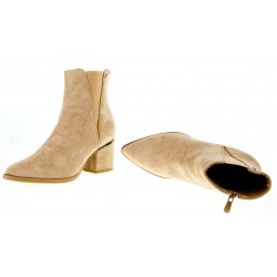 Botki zamszowe na słupku 7 cm. szpic beż khaki