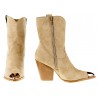 Botki kozaki kowbojki zamszowe na słupku 8,5 cm. beżowe khaki