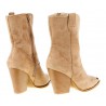 Botki kozaki kowbojki zamszowe na słupku 8,5 cm. beżowe nude