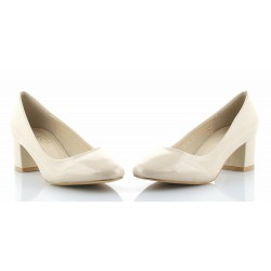 Czółenka na niskim słupku 5 cm. lakierowane beżowe