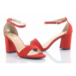 Sandały zamszowe na słupku 7 cm. pasek czerwone