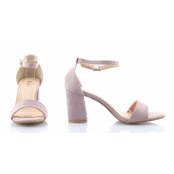 Sandały zamszowe na słupku 7 cm. pasek lawendowe