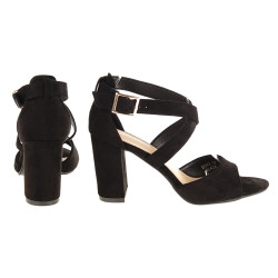 Sandały zamszowe na obcasie słupku 8,5 cm. czarne