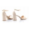 Sandały zamszowe na słupku 7 cm. pasek beżowe